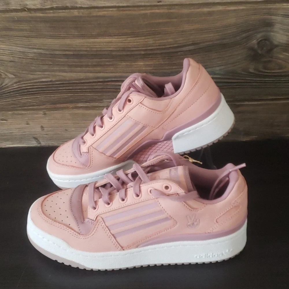 New Adidas Forum Bold Pink Womens 6.5 Sneakers Streetwear Casual Everyday Sporty